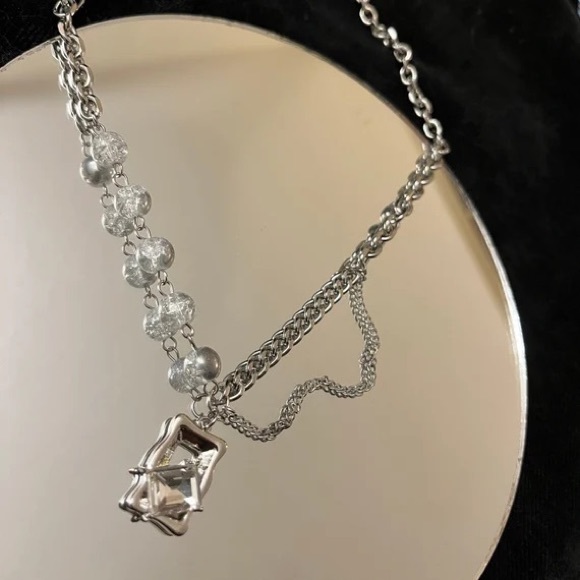 Silver Cracked Beads Rhinestone Necklace - Picture 4 of 5